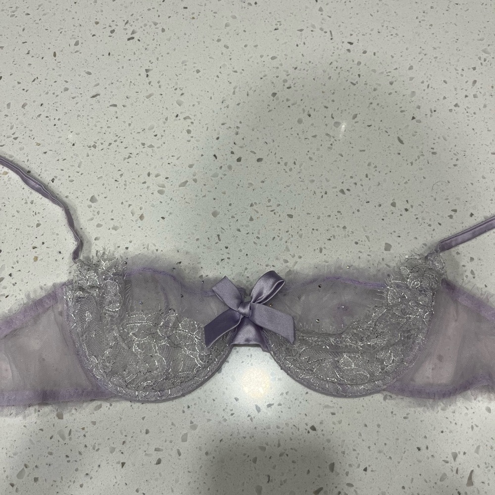 Victoria's Secret Lavender Lace Bra